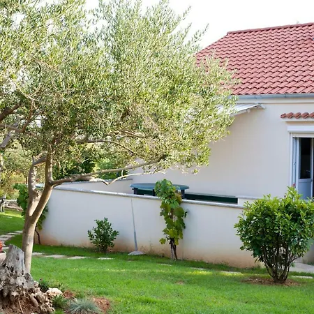 Robinson Appartement Podvrsje