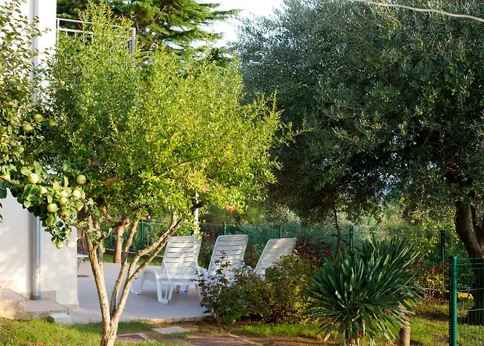 Robinson 아파트 *